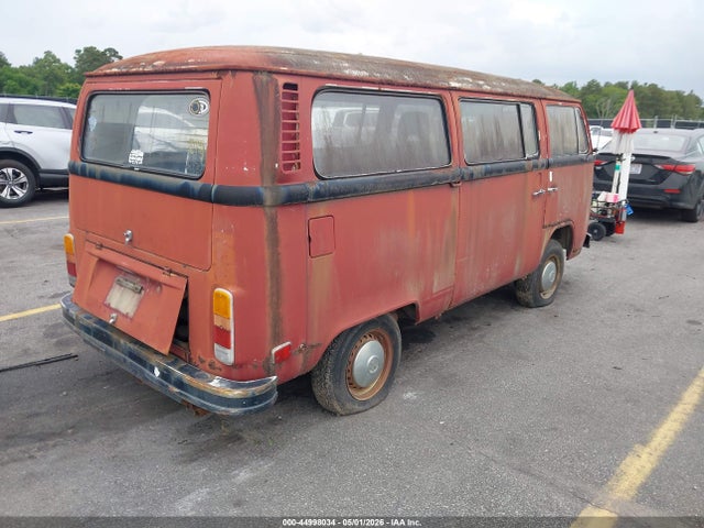 1973 Volkswagen Bus მანქანა იყიდება აუქციონზე, vin: 2232098375, აუქციონის ნომერი: 44998034