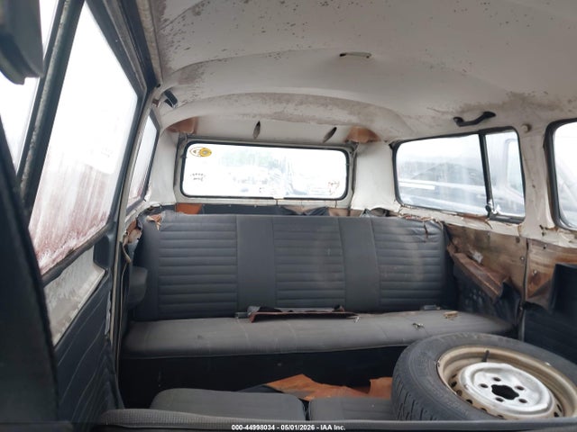 1973 Volkswagen Bus მანქანა იყიდება აუქციონზე, vin: 2232098375, აუქციონის ნომერი: 44998034