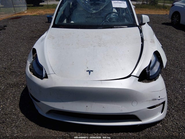 Продажа на аукционе авто 2022 Tesla Model Y Long Range Dual Motor All-wheel Drive, vin: 7SAYGDEE4NF320007, номер лота: 44998072