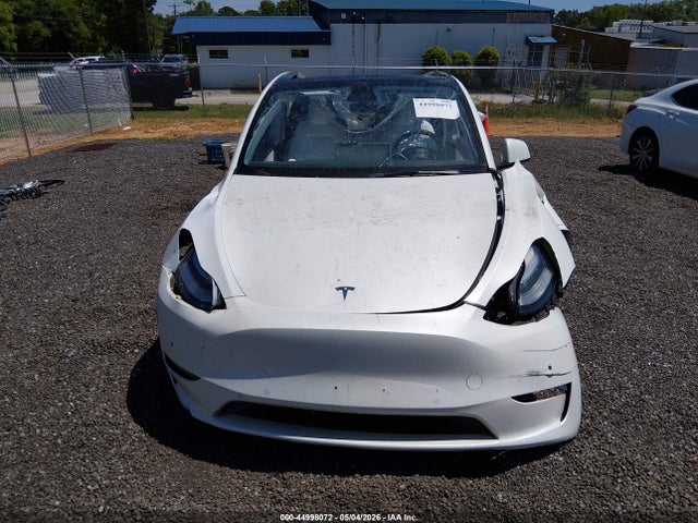 Продажа на аукционе авто 2022 Tesla Model Y Long Range Dual Motor All-wheel Drive, vin: 7SAYGDEE4NF320007, номер лота: 44998072