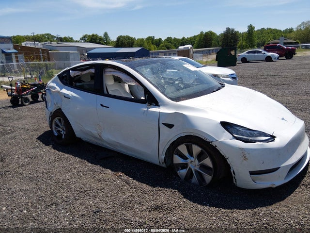 Продажа на аукционе авто 2022 Tesla Model Y Long Range Dual Motor All-wheel Drive, vin: 7SAYGDEE4NF320007, номер лота: 44998072