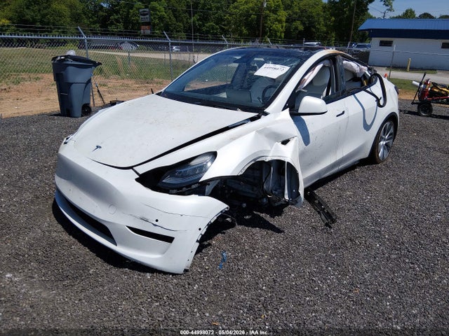Продажа на аукционе авто 2022 Tesla Model Y Long Range Dual Motor All-wheel Drive, vin: 7SAYGDEE4NF320007, номер лота: 44998072