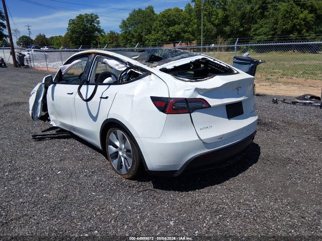 Продажа на аукционе авто 2022 Tesla Model Y Long Range Dual Motor All-wheel Drive, vin: 7SAYGDEE4NF320007, номер лота: 44998072