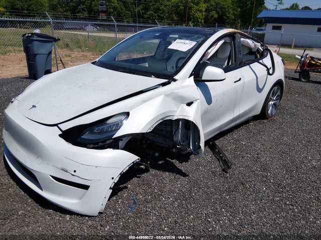 Продажа на аукционе авто 2022 Tesla Model Y Long Range Dual Motor All-wheel Drive, vin: 7SAYGDEE4NF320007, номер лота: 44998072