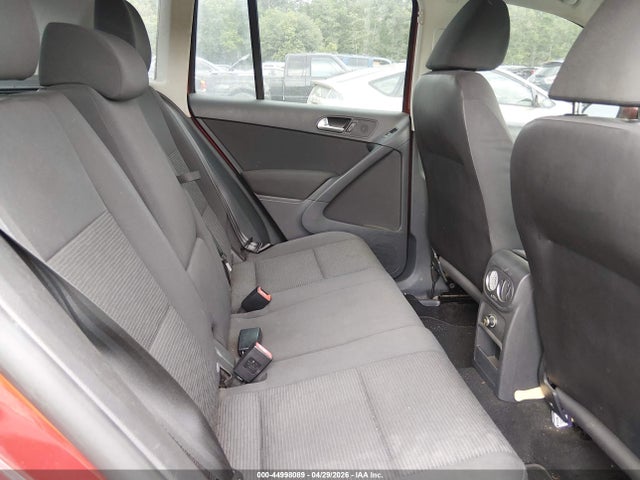 44998089 :رقم المزاد ، WVGAV3AX6EW071867 vin ، 2014 Volkswagen Tiguan S مزاد بيع