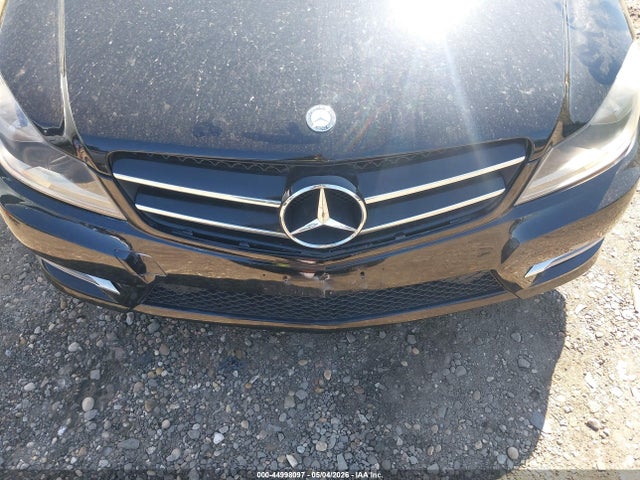 Продаж на аукціоні авто 2015 Mercedes-benz C 250, vin: WDDGJ4HBXFG369429, номер лоту: 44998097