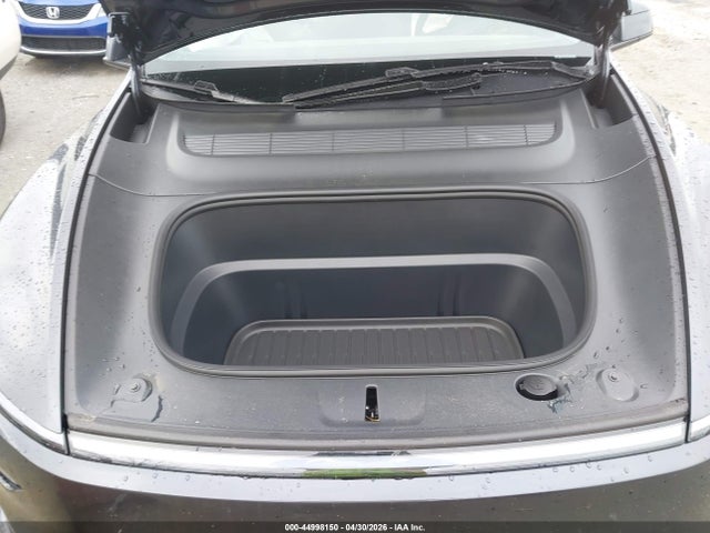 2026 Tesla Model Y Premium Rear-wheel Drive/rear-wheel Drive მანქანა იყიდება აუქციონზე, vin: 7SAYGDED3TA493986, აუქციონის ნომერი: 44998150