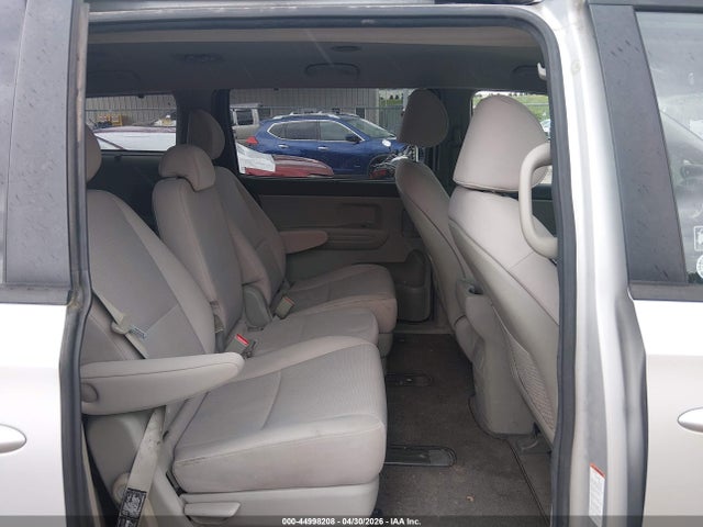 44998208 :رقم المزاد ، KNDMB5C18G6090857 vin ، 2016 Kia Sedona Lx مزاد بيع