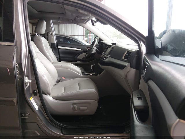 44998217 :رقم المزاد ، 5TDKZRFH0KS571178 vin ، 2019 Toyota Highlander Xle مزاد بيع
