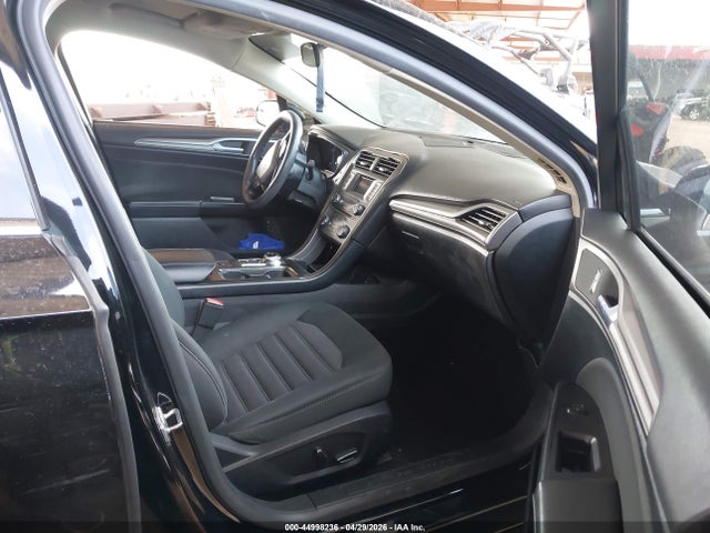 3FA6P0LUXHR317905 Ford Fusion Hybrid Se