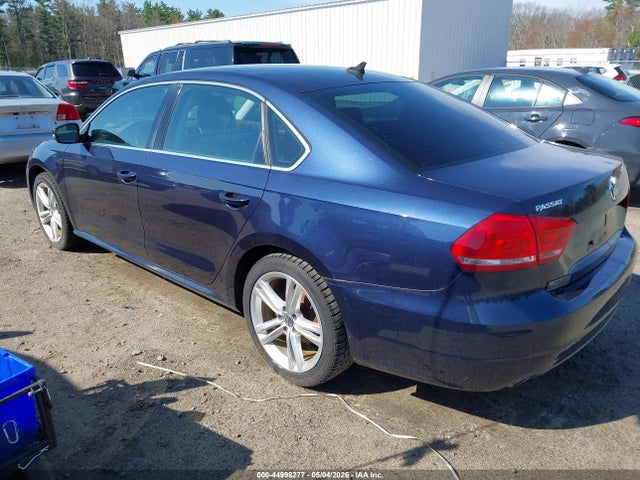 Aukcja sprzedaży 2014 Volkswagen Passat 2.0l Tdi Se, vin: 1VWBN7A31EC084635, numer aukcji: 44998277