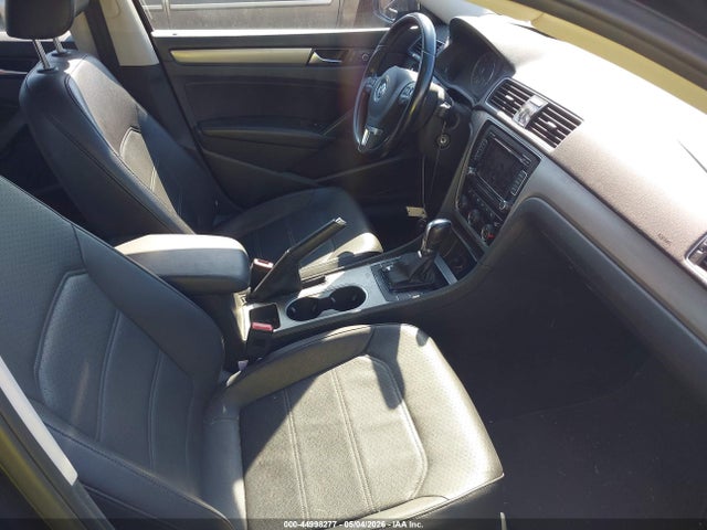Aukcja sprzedaży 2014 Volkswagen Passat 2.0l Tdi Se, vin: 1VWBN7A31EC084635, numer aukcji: 44998277