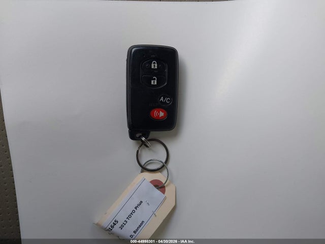 2013 Toyota Prius Three მანქანა იყიდება აუქციონზე, vin: JTDKN3DU5D5571825, აუქციონის ნომერი: 44998301