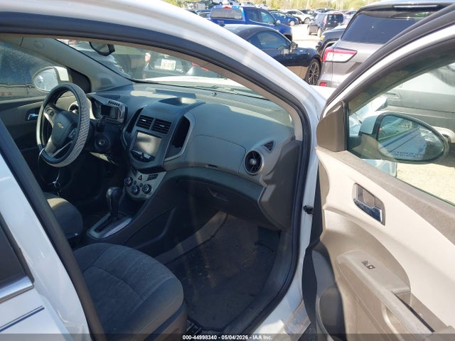 44998340 :رقم المزاد ، 1G1JC5SH2D4180665 vin ، 2013 Chevrolet Sonic Lt Auto مزاد بيع
