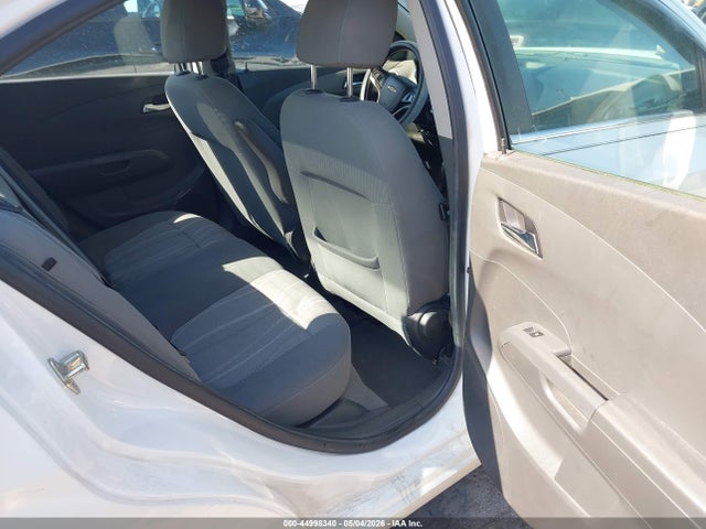 44998340 :رقم المزاد ، 1G1JC5SH2D4180665 vin ، 2013 Chevrolet Sonic Lt Auto مزاد بيع