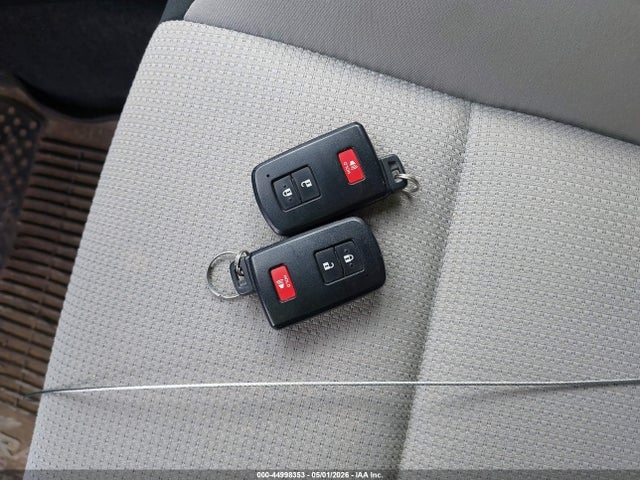 Aukcja sprzedaży 2018 Toyota Rav4 Hybrid Le, vin: JTMRJREV3JD245799, numer aukcji: 44998353