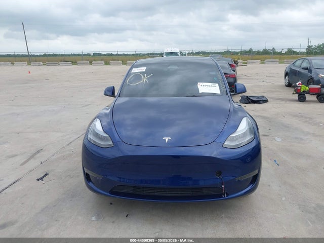 Продажа на аукционе авто 2025 Tesla Model Y Long Range Dual Motor Rear-wheel Drive, vin: 7SAYGDED6SA338220, номер лота: 44998369