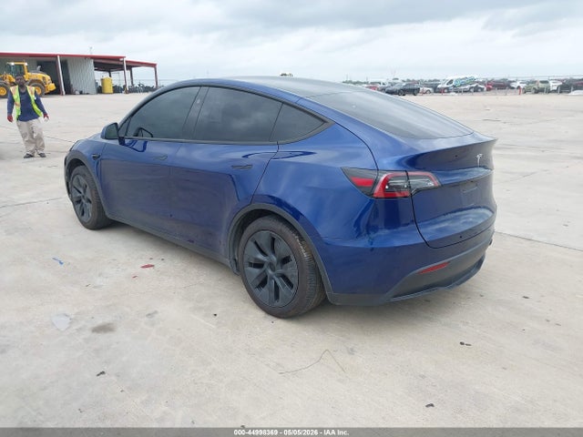 Продажа на аукционе авто 2025 Tesla Model Y Long Range Dual Motor Rear-wheel Drive, vin: 7SAYGDED6SA338220, номер лота: 44998369