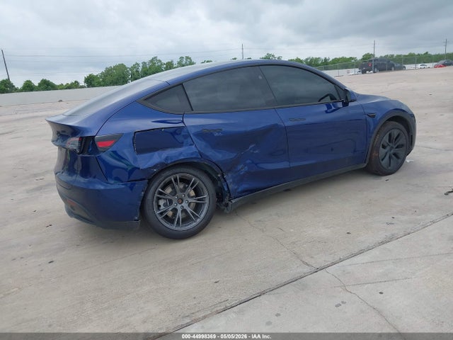Продажа на аукционе авто 2025 Tesla Model Y Long Range Dual Motor Rear-wheel Drive, vin: 7SAYGDED6SA338220, номер лота: 44998369
