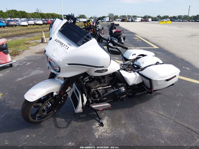 44998373 :رقم المزاد ، 1HD1KB718SB636969 vin ، 2025 Harley-davidson Flhx مزاد بيع
