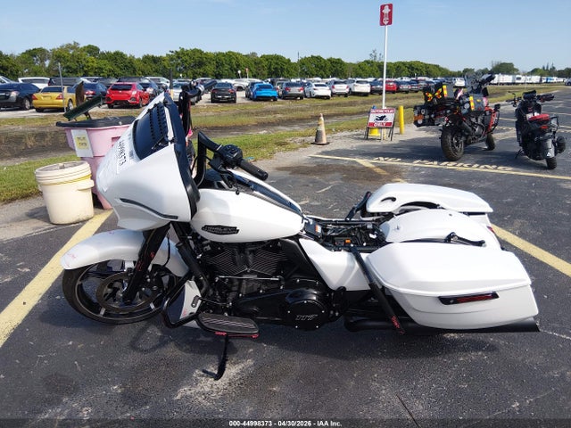 44998373 :رقم المزاد ، 1HD1KB718SB636969 vin ، 2025 Harley-davidson Flhx مزاد بيع