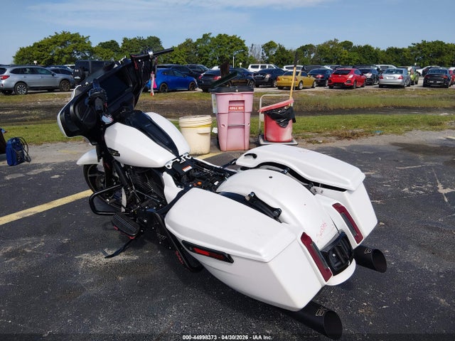 44998373 :رقم المزاد ، 1HD1KB718SB636969 vin ، 2025 Harley-davidson Flhx مزاد بيع