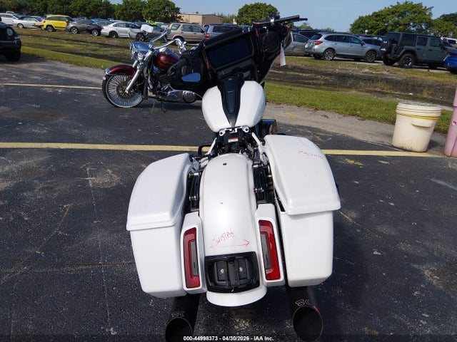 44998373 :رقم المزاد ، 1HD1KB718SB636969 vin ، 2025 Harley-davidson Flhx مزاد بيع