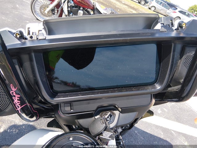 44998373 :رقم المزاد ، 1HD1KB718SB636969 vin ، 2025 Harley-davidson Flhx مزاد بيع