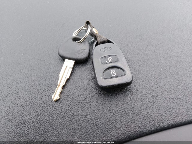 44998494 :رقم المزاد ، KMHCN4AC4AU501753 vin ، 2010 Hyundai Accent Gls مزاد بيع