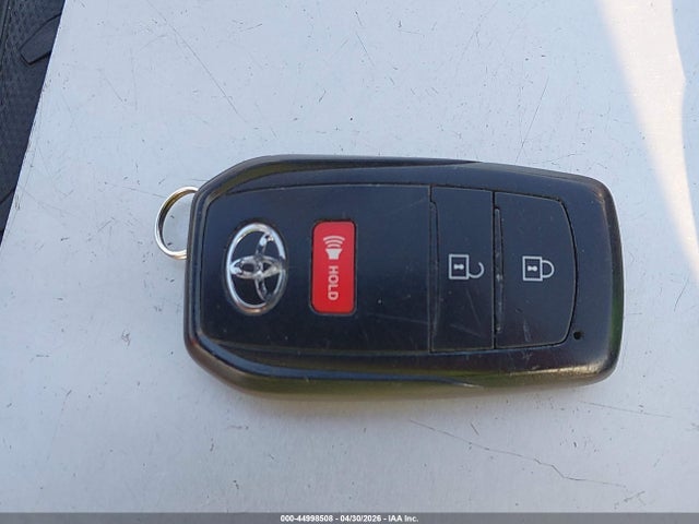 7MUCAABG7PV054905 Toyota Corolla Cross Le