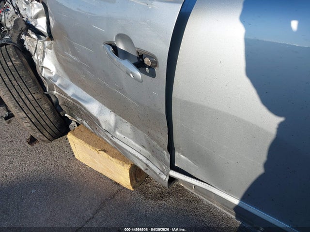 7MUCAABG7PV054905 Toyota Corolla Cross Le