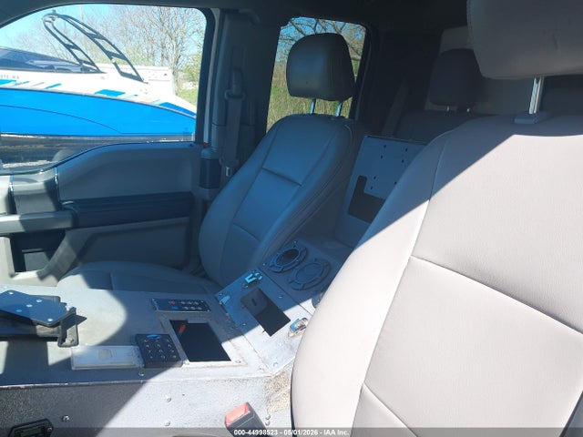 2017 Ford F-550 Chassis Xlt მანქანა იყიდება აუქციონზე, vin: 1FD0X5HT4HED94944, აუქციონის ნომერი: 44998523