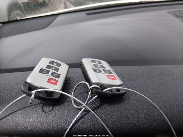 44998554 :رقم المزاد ، 5TDKZ3DC6LS021960 vin ، 2020 Toyota Sienna Le مزاد بيع
