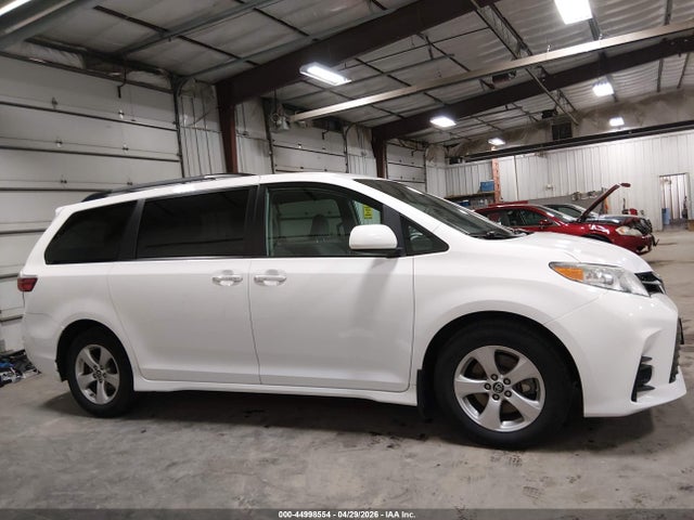 44998554 :رقم المزاد ، 5TDKZ3DC6LS021960 vin ، 2020 Toyota Sienna Le مزاد بيع
