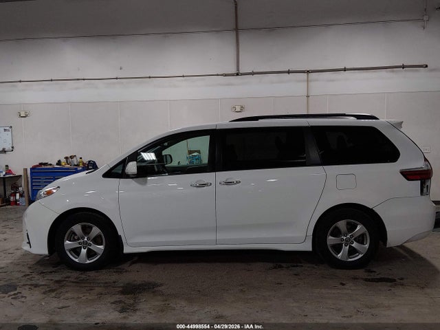 44998554 :رقم المزاد ، 5TDKZ3DC6LS021960 vin ، 2020 Toyota Sienna Le مزاد بيع