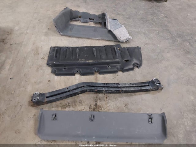 44998554 :رقم المزاد ، 5TDKZ3DC6LS021960 vin ، 2020 Toyota Sienna Le مزاد بيع