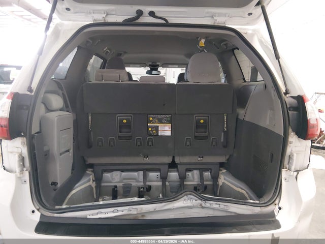 44998554 :رقم المزاد ، 5TDKZ3DC6LS021960 vin ، 2020 Toyota Sienna Le مزاد بيع