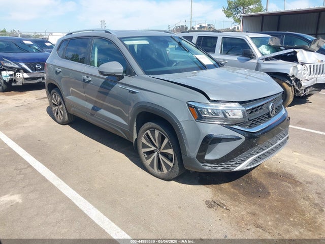 44998589 :رقم المزاد ، 3VVLX7B21NM061394 vin ، 2022 Volkswagen Taos 1.5t Se مزاد بيع