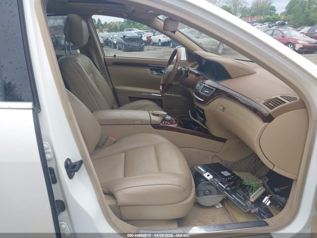 44998610 :رقم المزاد ، WDDNG8GB8BA418834 vin ، 2011 Mercedes-benz S 550 4matic مزاد بيع