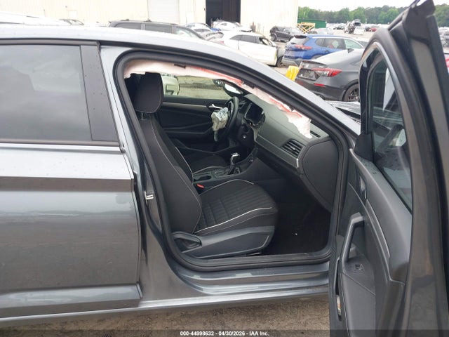 Продаж на аукціоні авто 2023 Volkswagen Jetta 1.5t Sport, vin: 3VWBM7BU6PM032588, номер лоту: 44998632