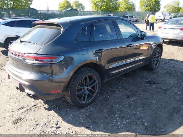 Porsche Macan T 2024 WP1AA2A54RLB03536 Image 4