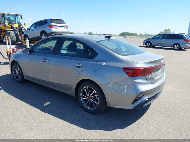 2022 Kia Forte Lxs მანქანა იყიდება აუქციონზე, vin: 3KPF24ADXNE454526, აუქციონის ნომერი: 44998709