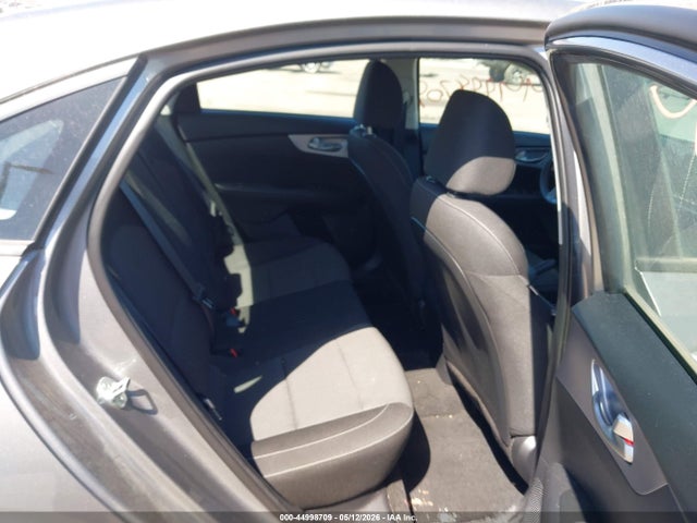 2022 Kia Forte Lxs მანქანა იყიდება აუქციონზე, vin: 3KPF24ADXNE454526, აუქციონის ნომერი: 44998709