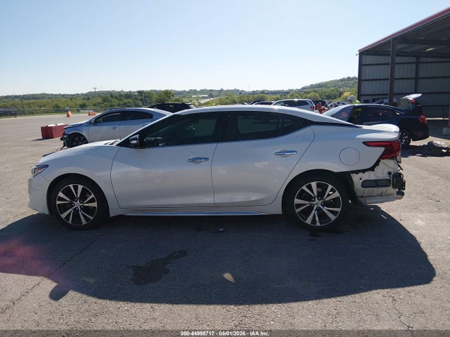 1N4AA6AP3GC392793 Nissan Maxima 3.5 Platinum