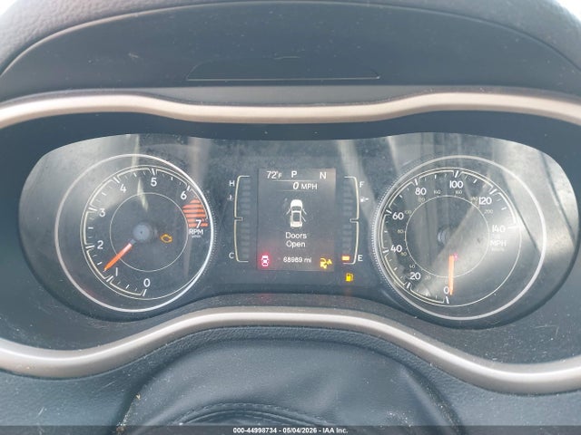 2017 Jeep Cherokee Latitude Fwd მანქანა იყიდება აუქციონზე, vin: 1C4PJLCB8HW642307, აუქციონის ნომერი: 44998734