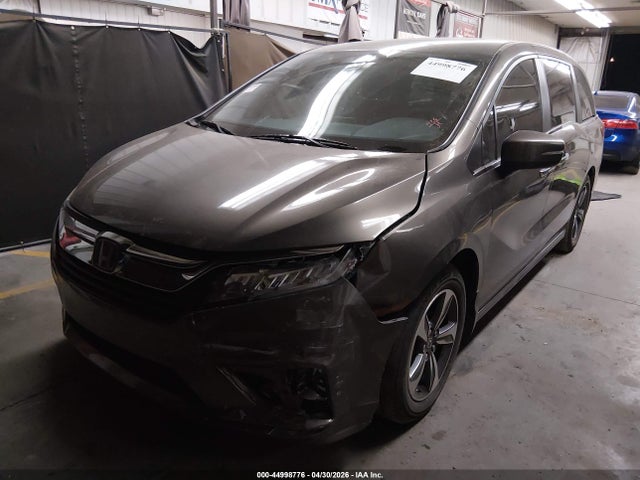 Honda Odyssey Touring 2020 5FNRL6H88LB002225 Image 2