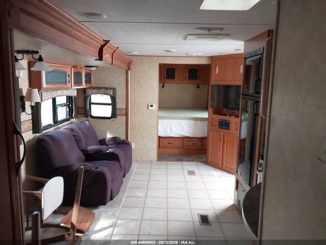 Продаж на аукціоні авто 2010 Forest River Strive Sierra, vin: 4X4TSEF27AJ034939, номер лоту: 44998802