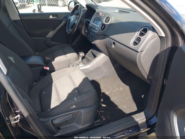 Auction sale of the 2009 Volkswagen Tiguan Se, vin: WVGAV75N59W525645, lot number: 44998812
