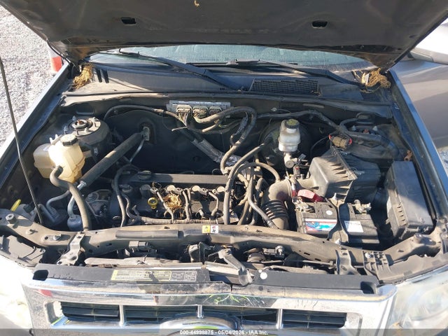2010 Ford Escape Limited მანქანა იყიდება აუქციონზე, vin: 1FMCU0E74AKD42236, აუქციონის ნომერი: 44998875