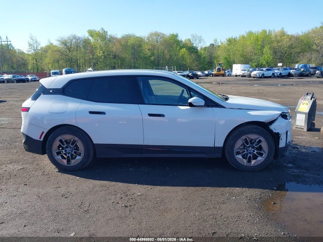 2022 Bmw Ix Xdrive50 მანქანა იყიდება აუქციონზე, vin: WB523CF08NCK57871, აუქციონის ნომერი: 44998892